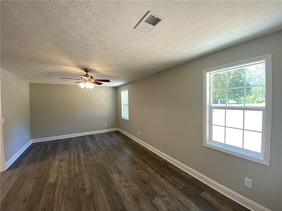 3rd image of 3444 Centerset Ct