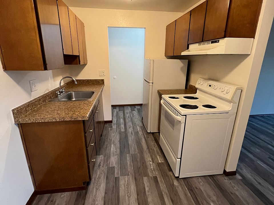 1st image of 12633 14th Ave W #1