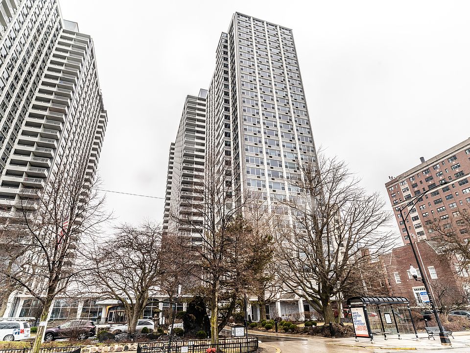 1st image of 4250 N Marine Dr APT 528