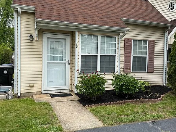 30 Van Pelt Ct, East Brunswick, NJ 08816