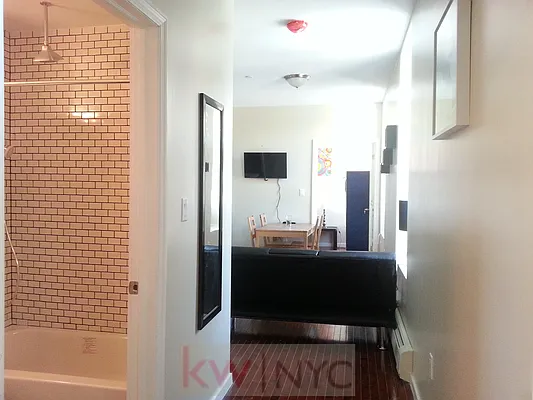 Rented by Portman Realty Corp | media 52