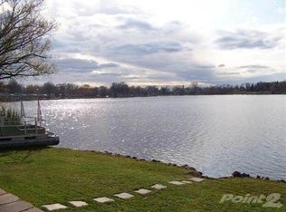 70569 Sunset Blvd, Union, MI 49130