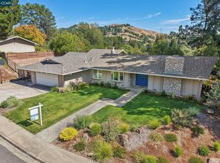 445 Kingsford Dr, Moraga, CA 94556