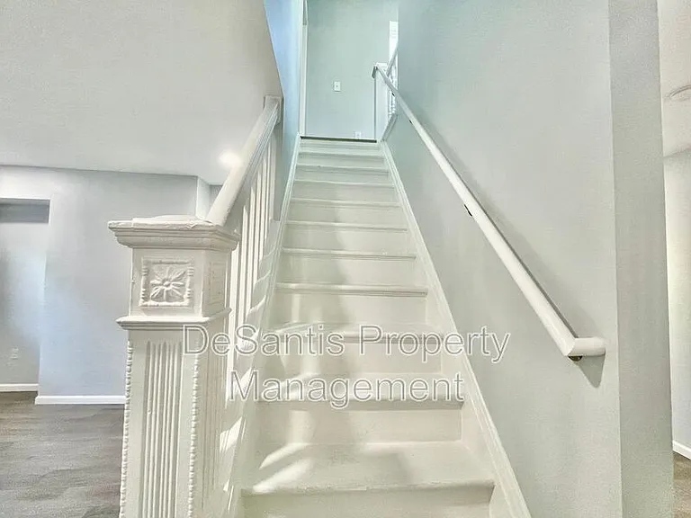2 Edith Pl — Photo 10