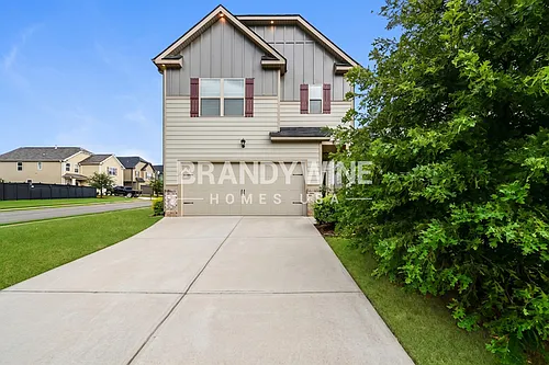 230 Emporia Loop Photo 1