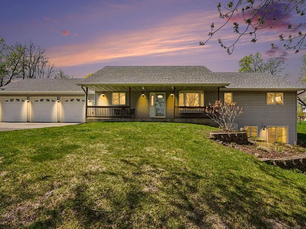 9910 Brookview Rd, Woodbury, MN 55129