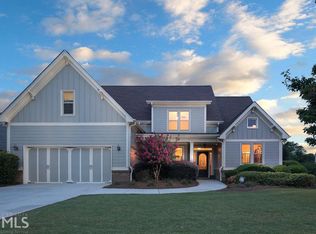 214 Misty Grove Dr, Loganville, GA 30052