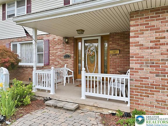 4th image of 3303 Barklay Rd