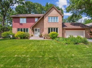 1043 94th Ln NW, Coon Rapids, MN 55433