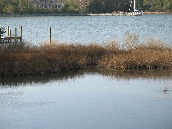 2nd image of 12 Stillwater Dr