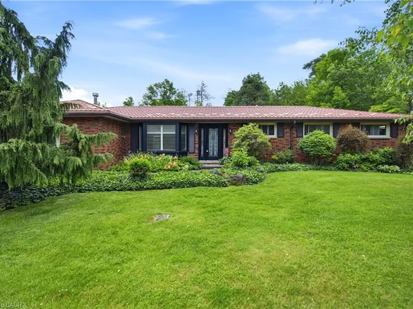 484 Concession 11 Rd E, Flamborough, ON L8B 1J1