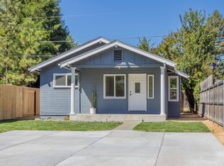 360 SW K St, Grants Pass, OR 97526