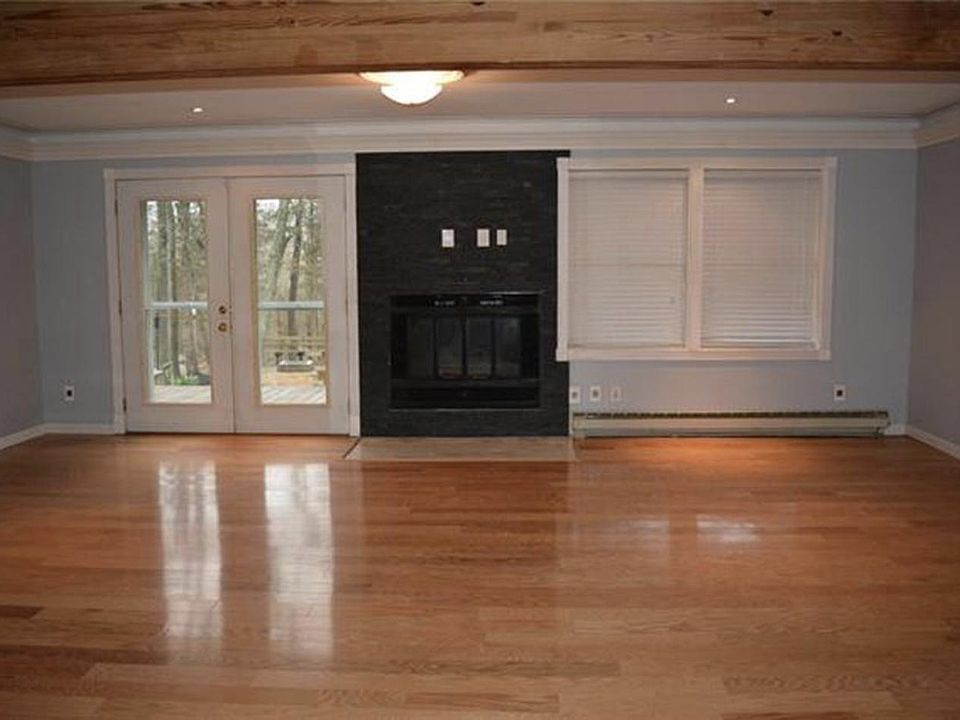 1st image of 14 Dogwood Trl
