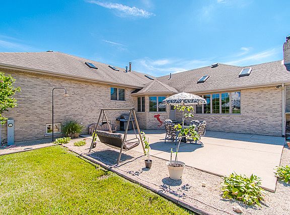 3rd image of 16043 S Peppermill Trl