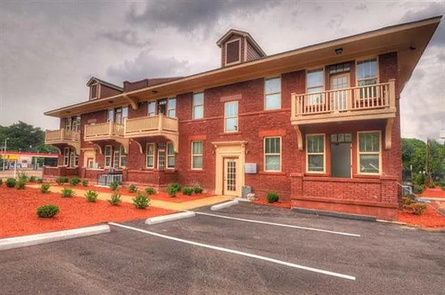 528 E Parkway North Ave #9 — Photo 10