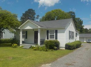 805 Elizabeth St, Bennettsville, SC 29512