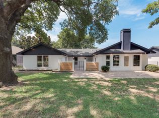2524 Lone Star Ln, Grapevine, TX 76051