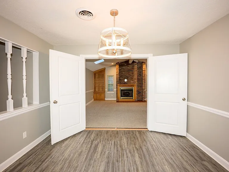 226 Carey Ln — Photo 16