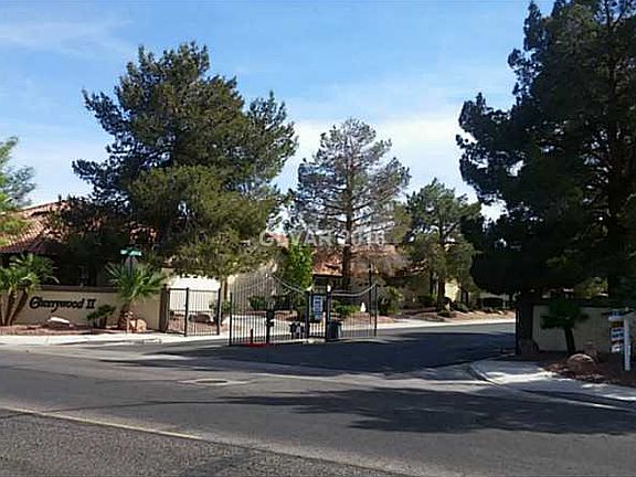 3rd image of 3926 Saddlewood Ct