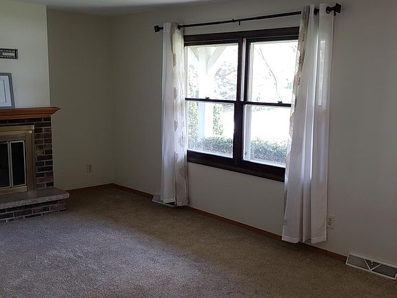 3rd image of 4272 W Alvina Ave #1
