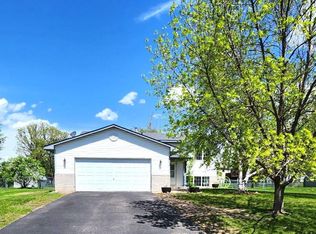 4050 Lake Ridge Dr, Big Lake, MN 55309