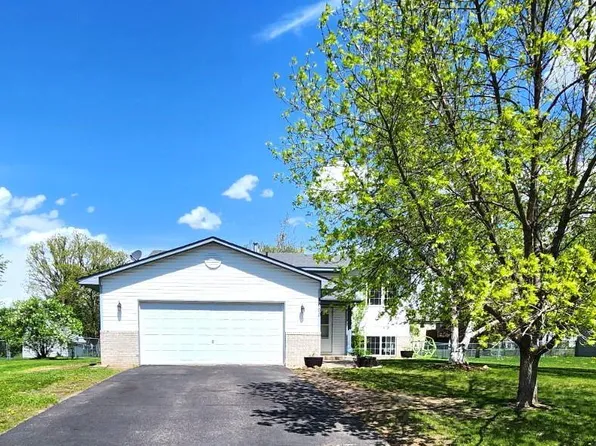 4050 Lake Ridge Dr, Big Lake, MN 55309