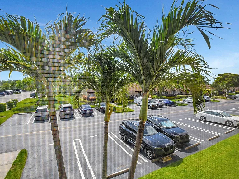 616 Sea Pine Way #C2 — Photo 30