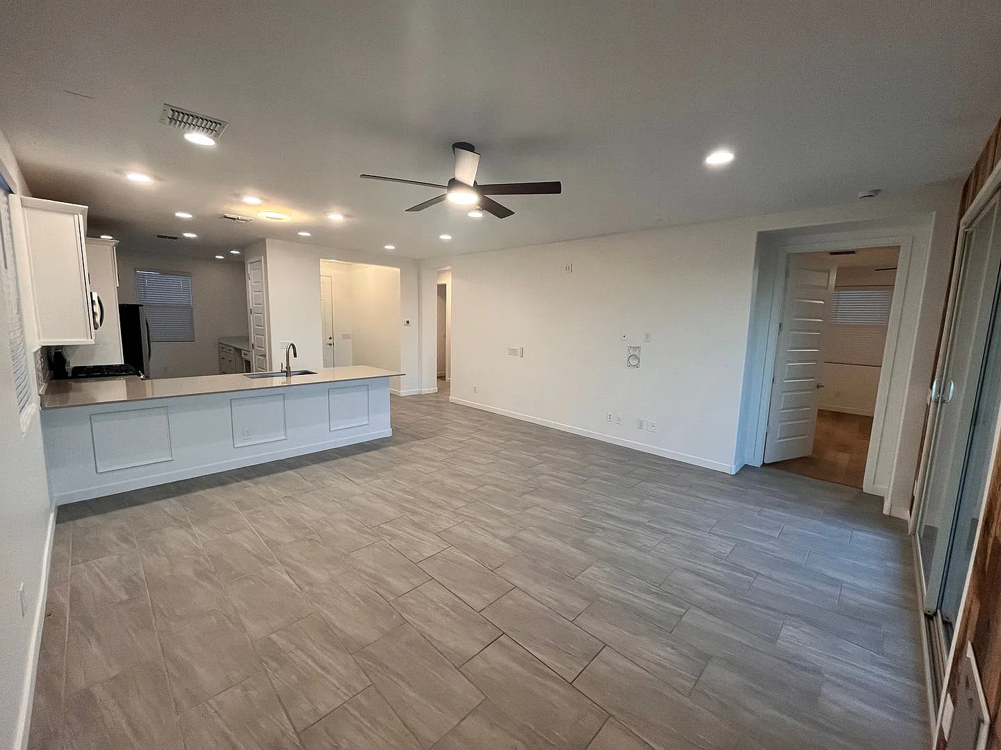 3442 E Dakota Dr, San Tan Valley, AZ 85143 $1,795/month with October FREE! — Photo 1