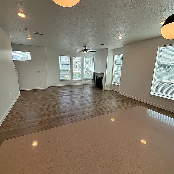13521 W Park Presidio Way #1401 — Photo 3