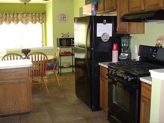 4th image of 11359 Faircrest Dr