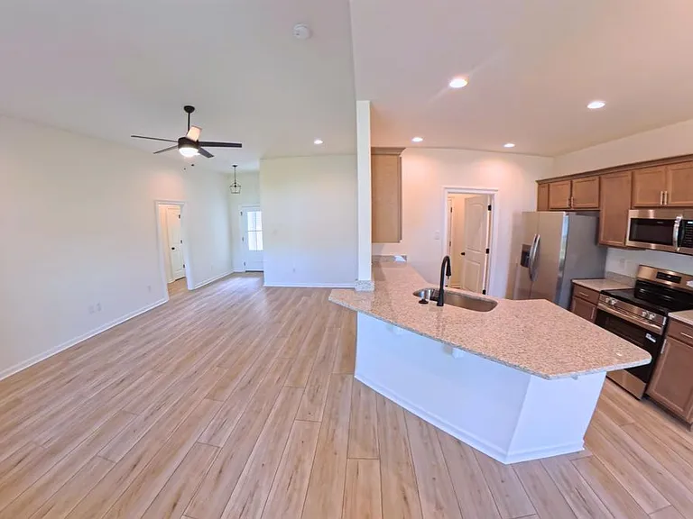 25699 Raines Ave — Photo 5