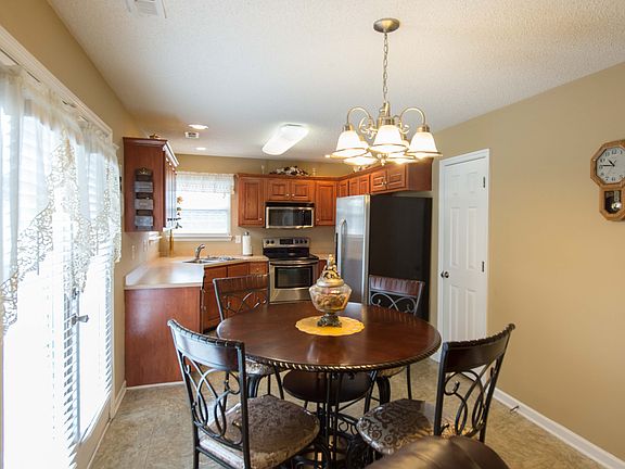 4th image of 8022 Squirrel Wood Ct