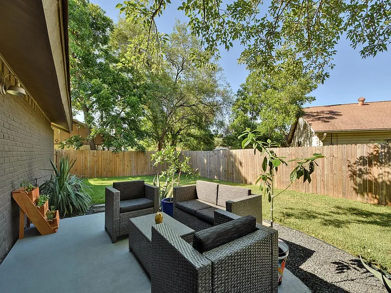 5320 Presidio Rd — Photo 42