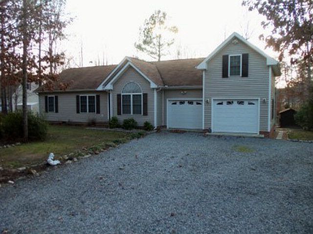 2nd image of 360 Windward Dr