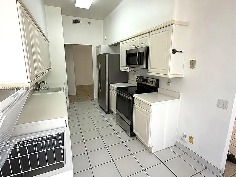 3640 Yacht Club Dr #104 — Photo 4