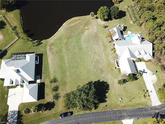 5th image of 18231 Riverwind Dr