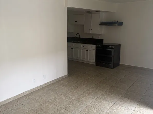 8780 Stamps Rd #8, Downey, CA 90240