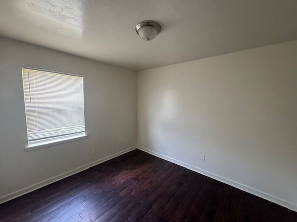 2709 Avenue E E APT E