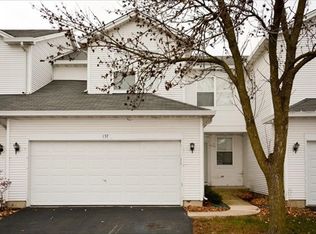 157 Aspen Ct, North Aurora, IL 60542