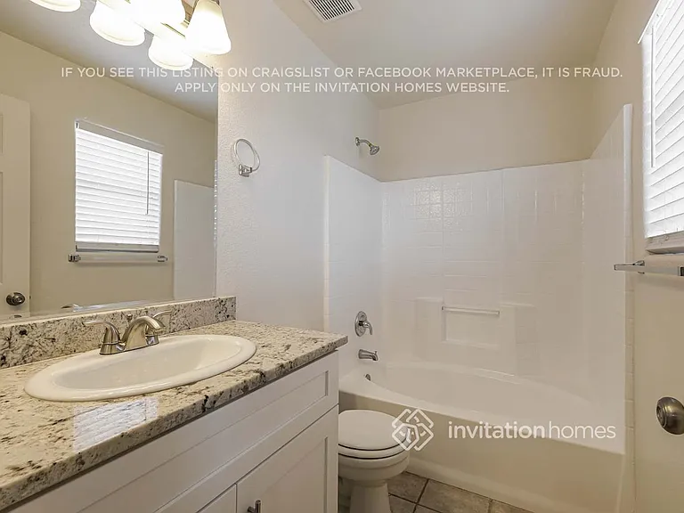 15324 W Watson Ln — Photo 13