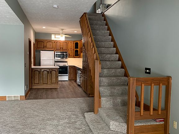 4th image of 410 Cargo Ave