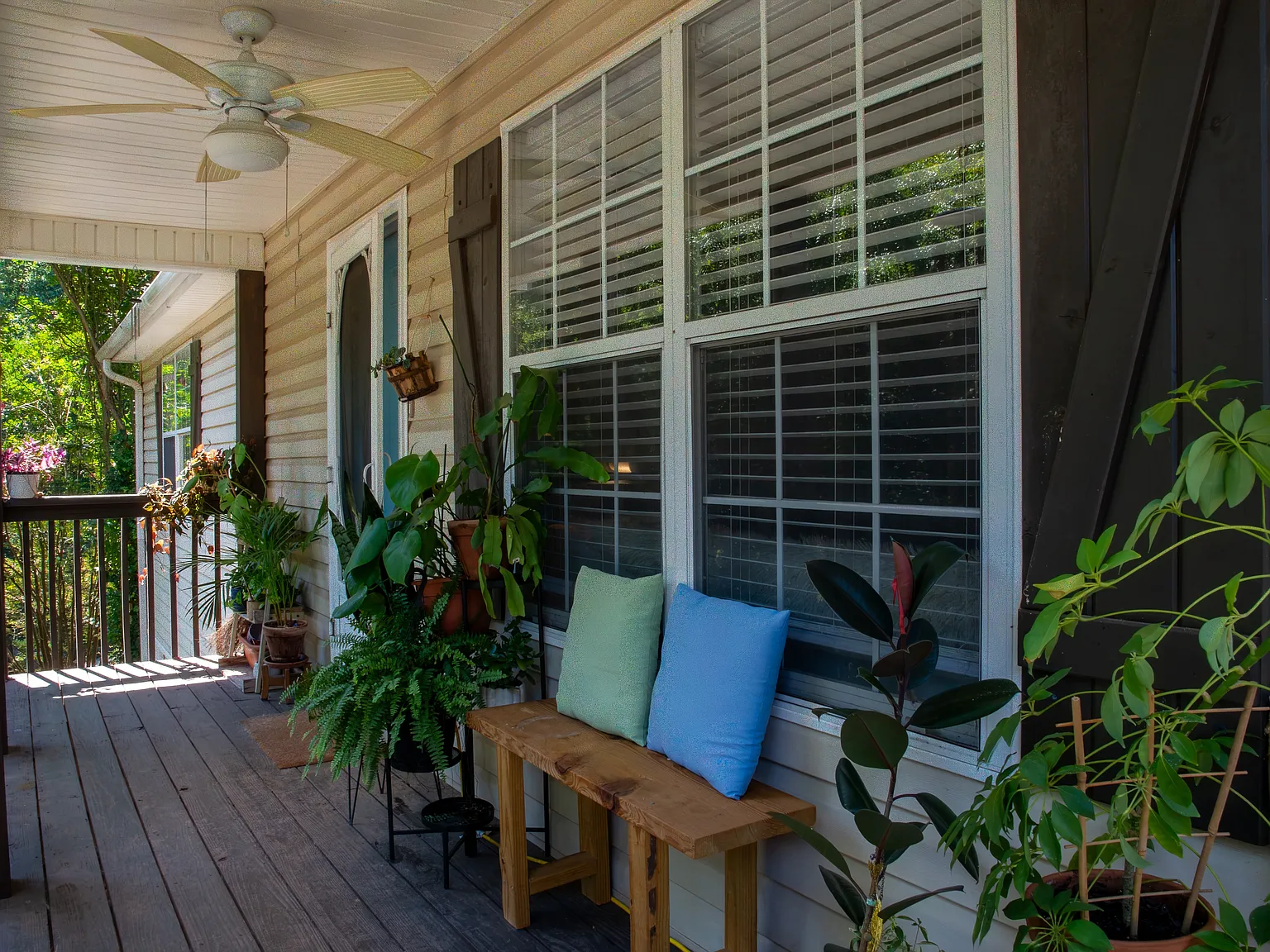 3 bed, 1480 sqft, $2,300 — Photo 2