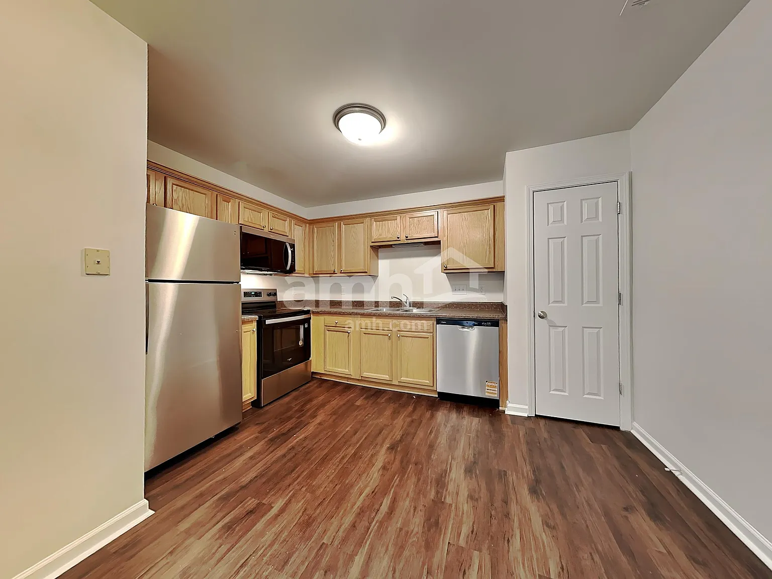 2 bed, 2.5 bath, 1200 sqft, $1,445 — Photo 4