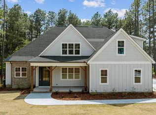 529 Longleaf Dr, West End, NC 27376