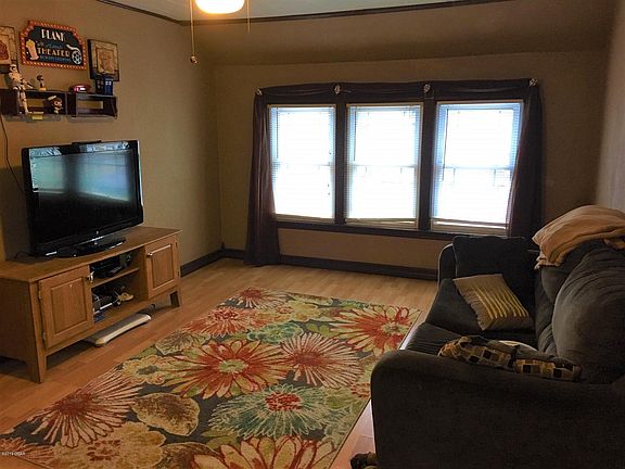 5th image of 1238 East Ave