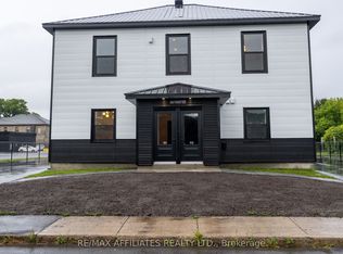 26 1st St W #101, Cornwall, ON K6J 1B9