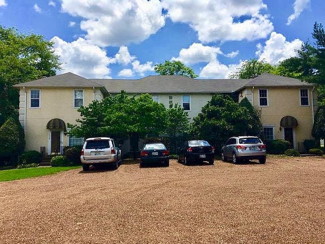 1st image of 2605 Blakemore Ave #B