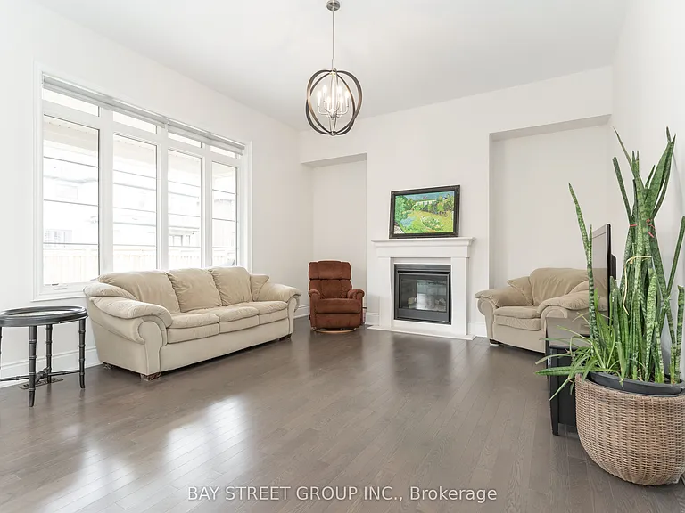 67 Nave St — Photo 8