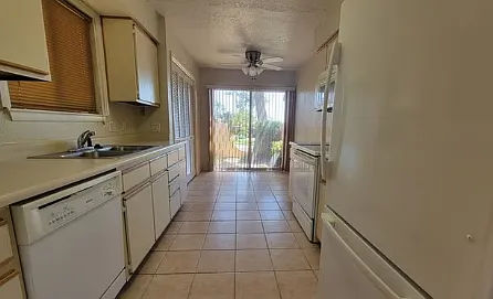 2 bed, 1220 sqft, $1,695 — Photo 4