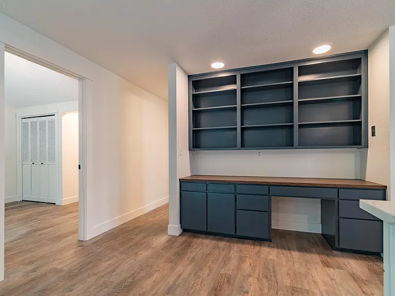 2095 Norwood St — Photo 27